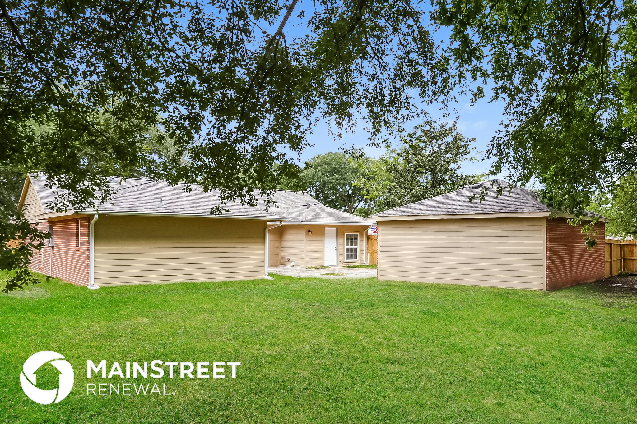 Building Photo - 1703 Willow Mill Dr