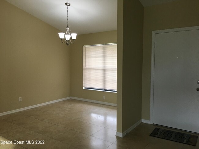 Building Photo - 3469 Cabbage Palm Ave