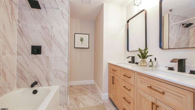 Building Photo - 3101 Boardwalk