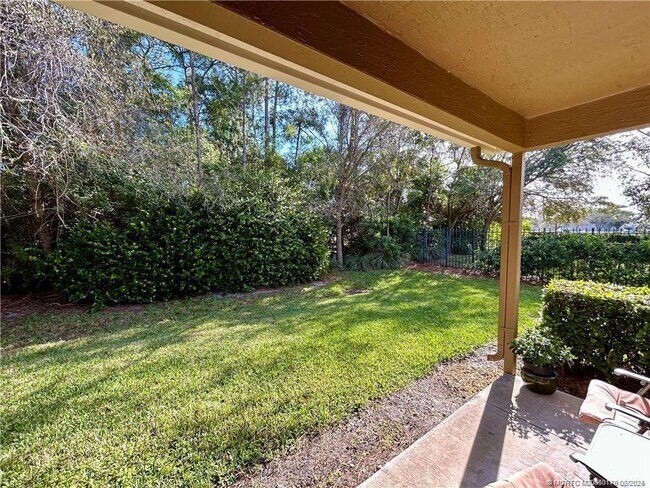 Building Photo - 2813 SE Birmingham Dr