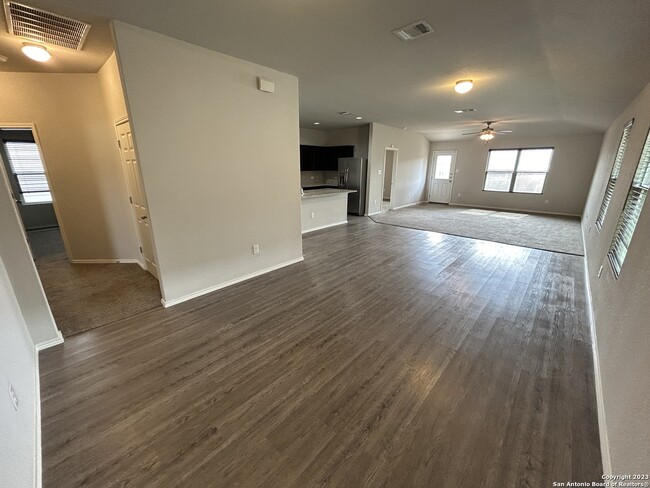 Building Photo - 15214 Pandion Dr