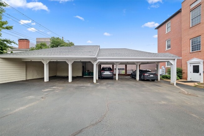 Building Photo - 116 N Central Ave