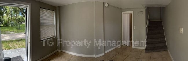 Building Photo - 2821 Moncrief Rd