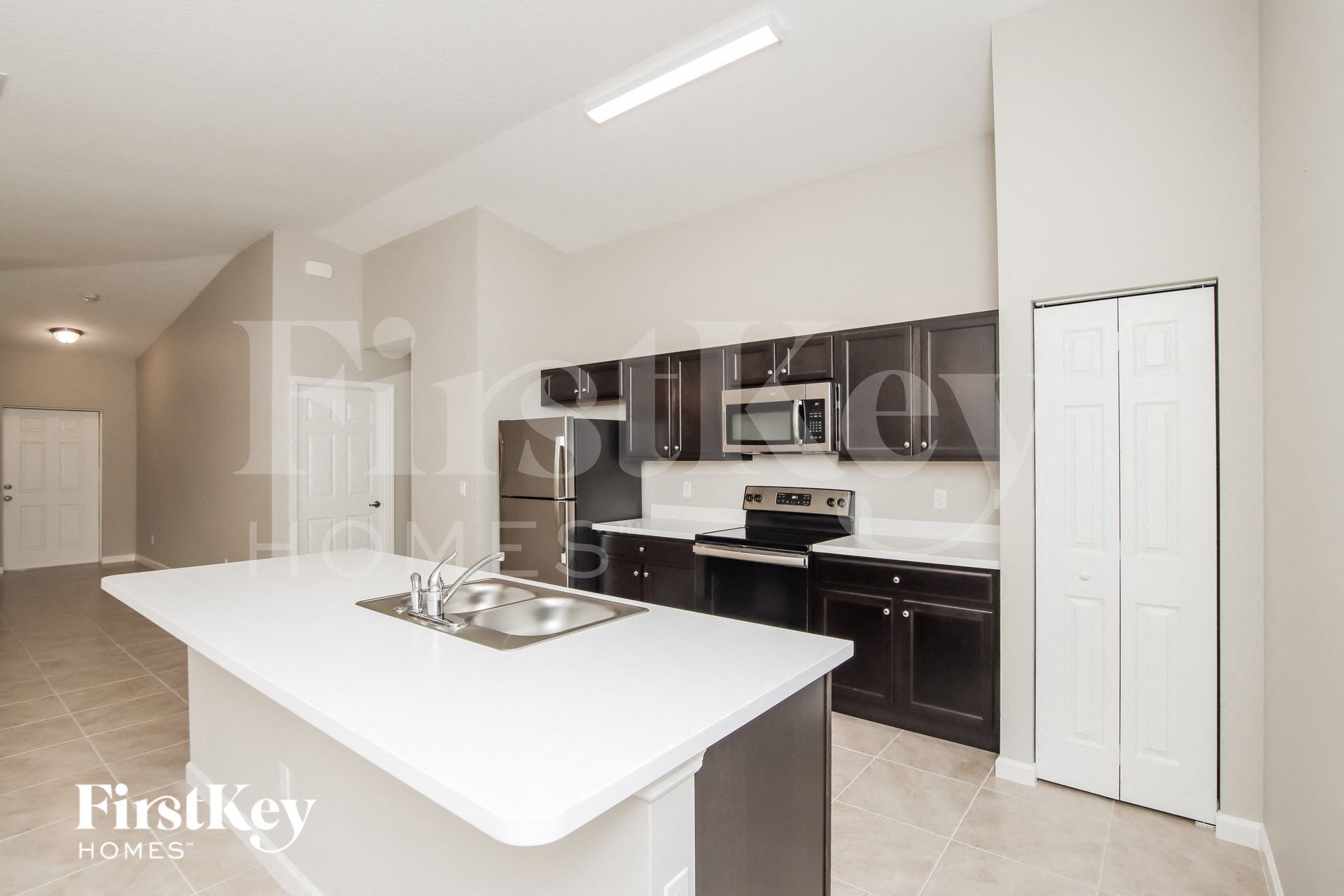 Building Photo - 1144 Genesee Ave SE