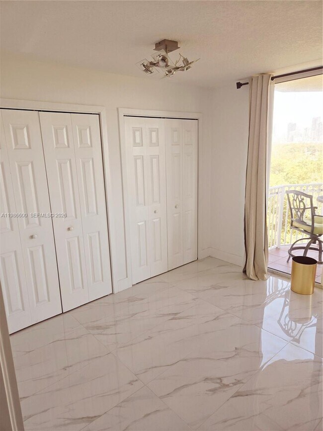 Building Photo - 1650 Coral Wy