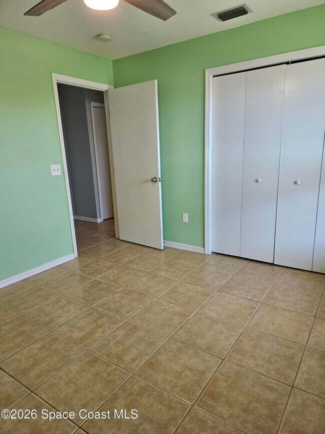 Building Photo - 120 Norwood Ave