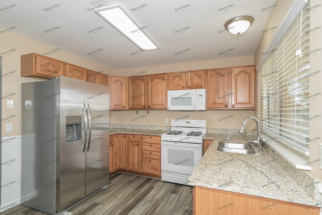 Building Photo - 1579 Matlock Dr