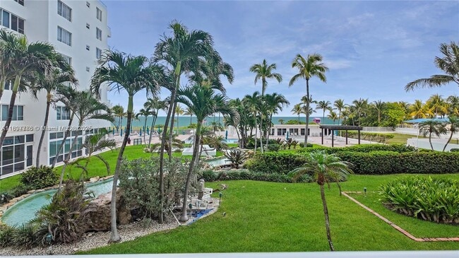 Building Photo - 5005 Collins Ave