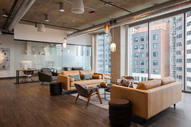 Building Photo - 60 E Randolph St