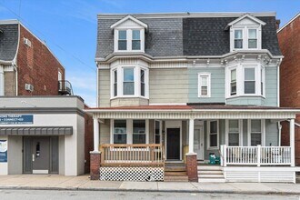 Building Photo - 1020 N George St