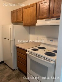 Building Photo - 202 Amber Trail