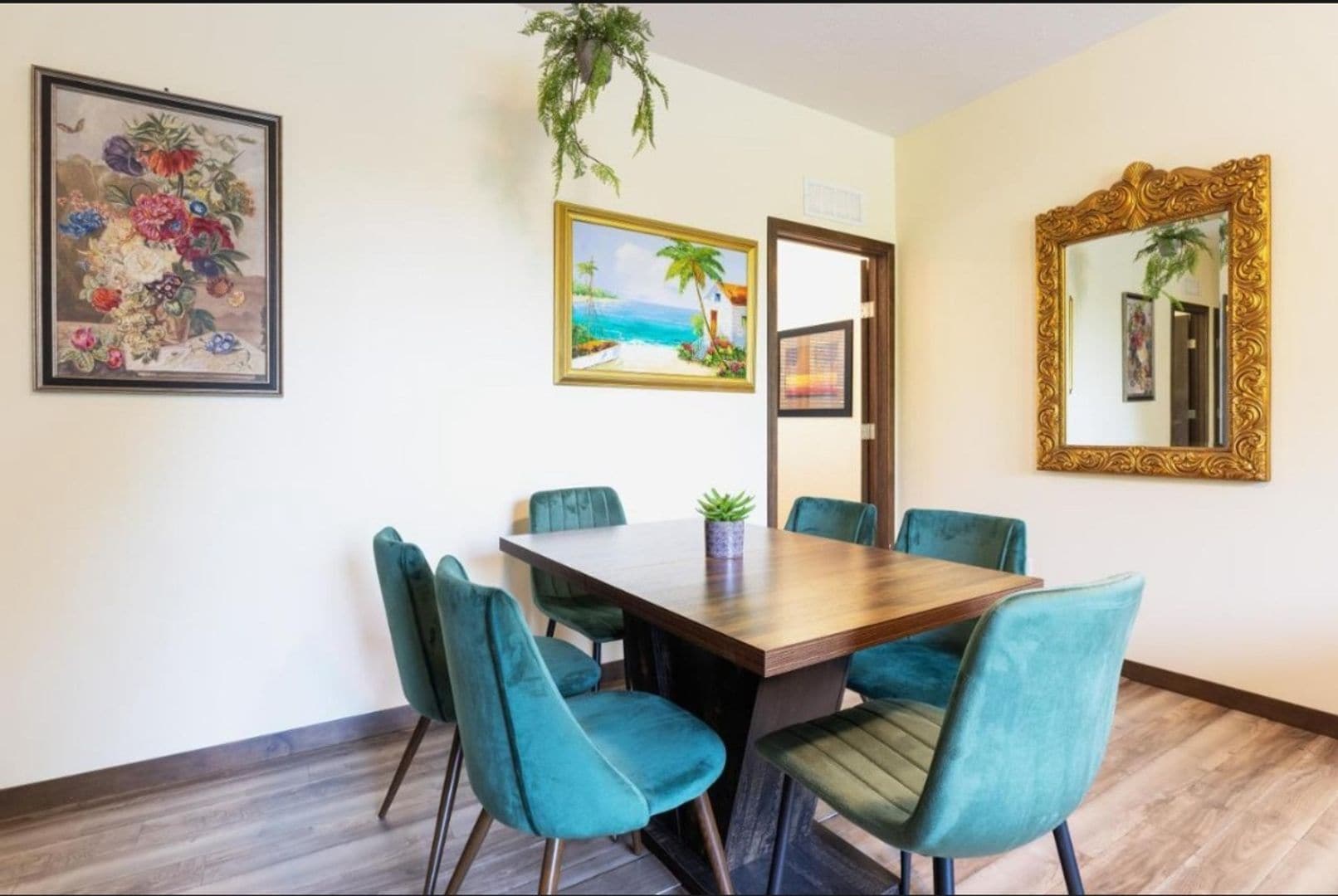 Building Photo - 497 W Center St