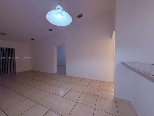 Building Photo - 3820 SW 48th Ave