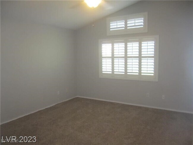 Building Photo - 2058 Smoketree Village Cir