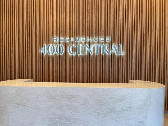 Building Photo - 400 Central Ave