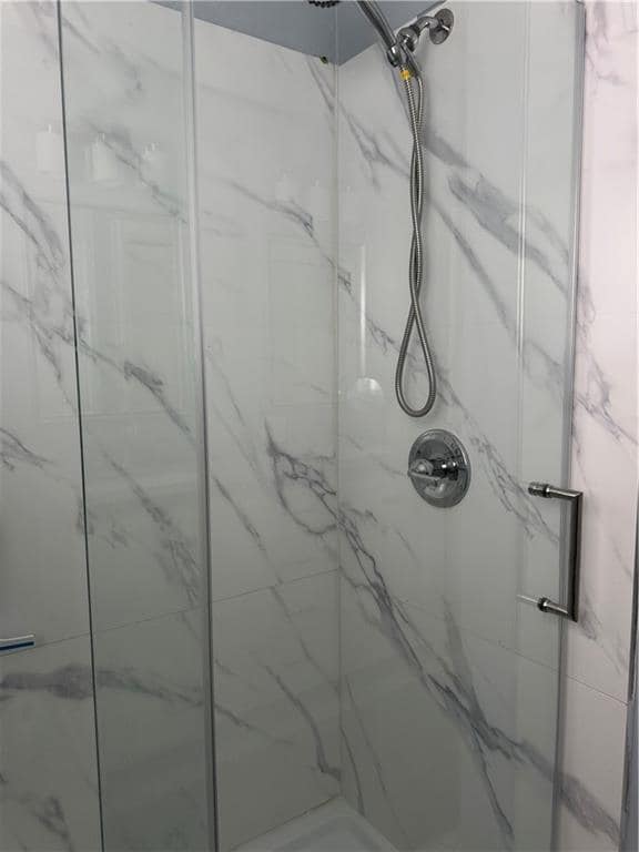 Building Photo - 10 Parsley Ln