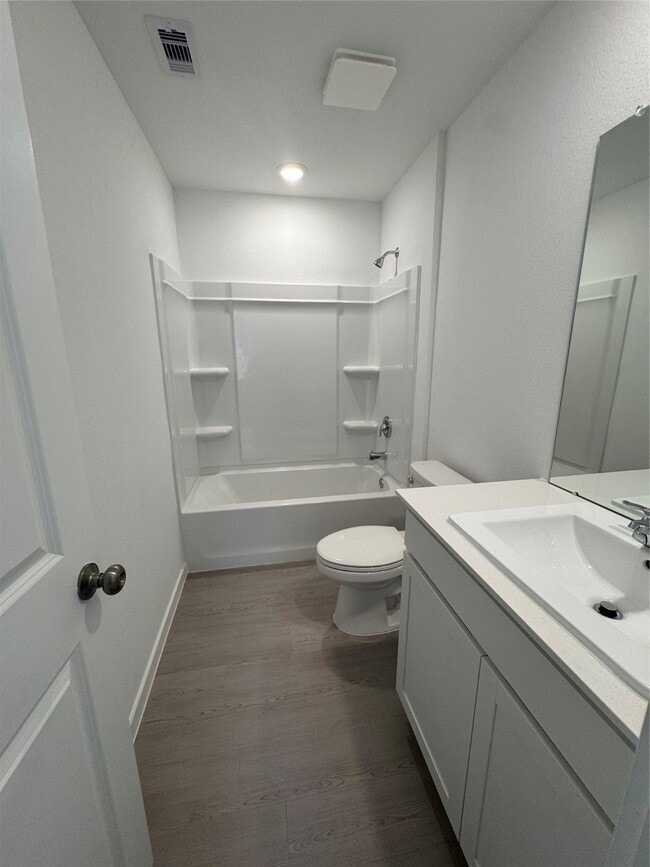 Building Photo - 3088 Fantasy Ter Dr