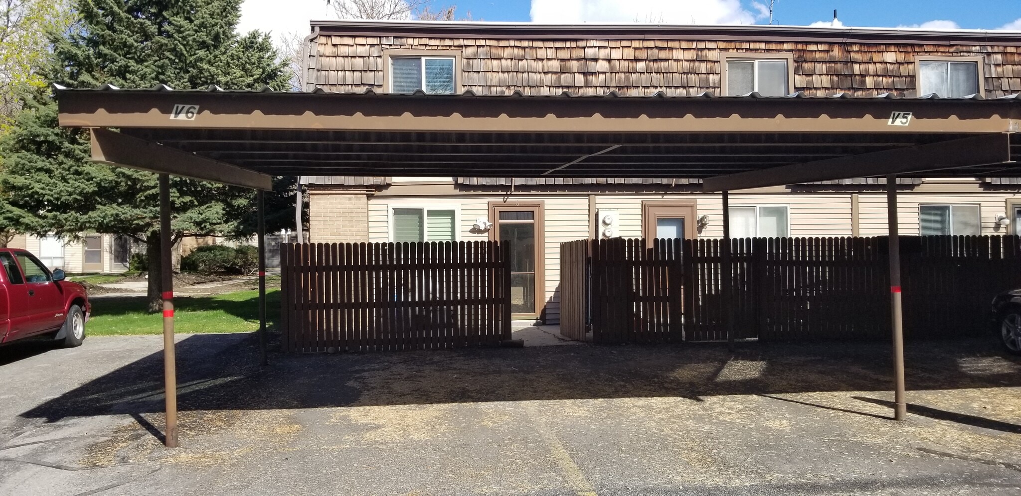 Building Photo - 88 W 50 S