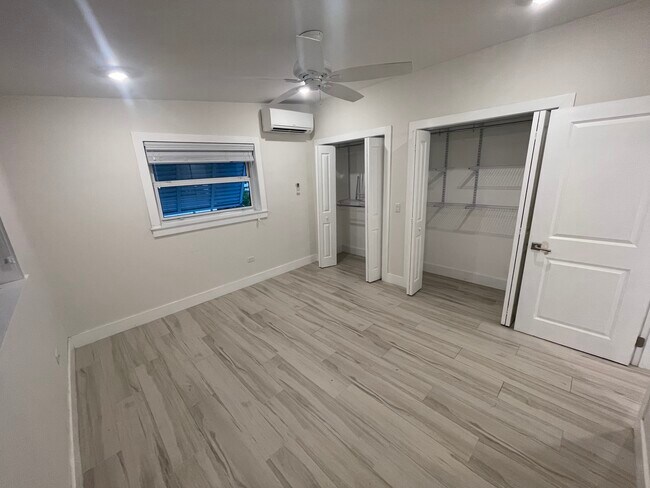 Building Photo - 127 Monroe Dr