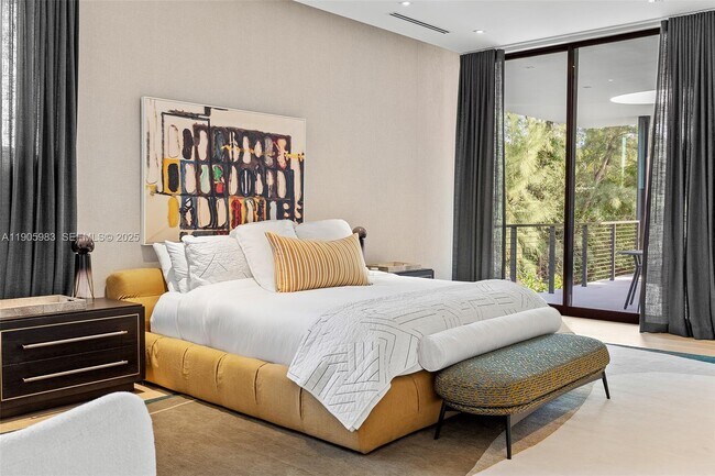 Building Photo - 4585 Nautilus Dr