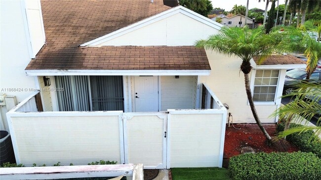 Building Photo - 3324 NW 101st Ave