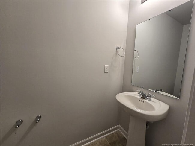 Building Photo - 216 Melbourne Dr