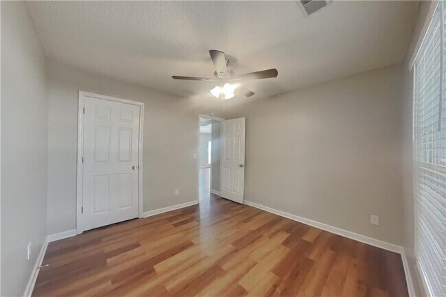 Building Photo - 257 Ashland Park Ct SE