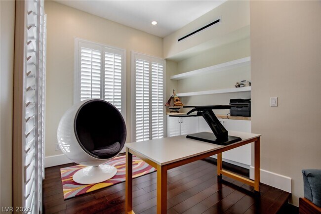 Building Photo - 69 Hawk Ridge Dr