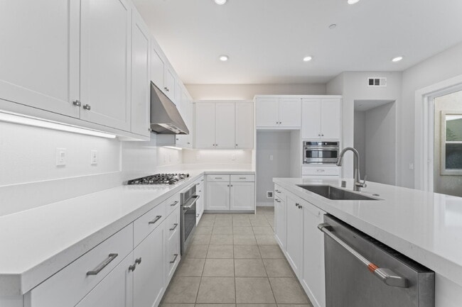 Building Photo - 26912 W Winding Trail Ct