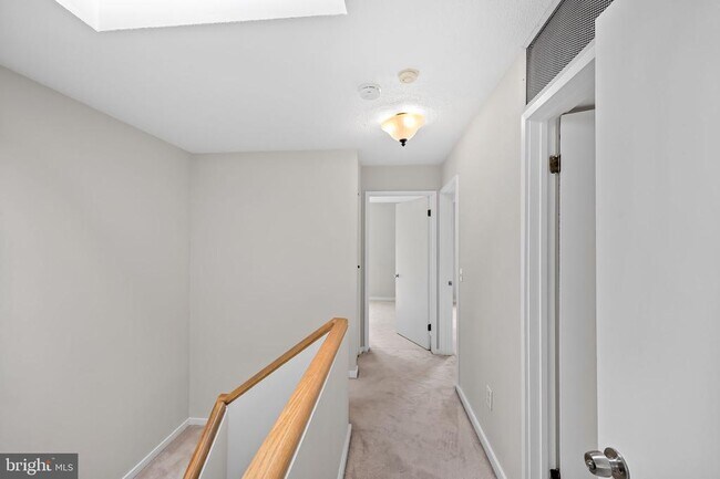 Building Photo - 2302 Wineberry Terrace