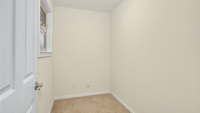Building Photo - 1422 NW 63rd St