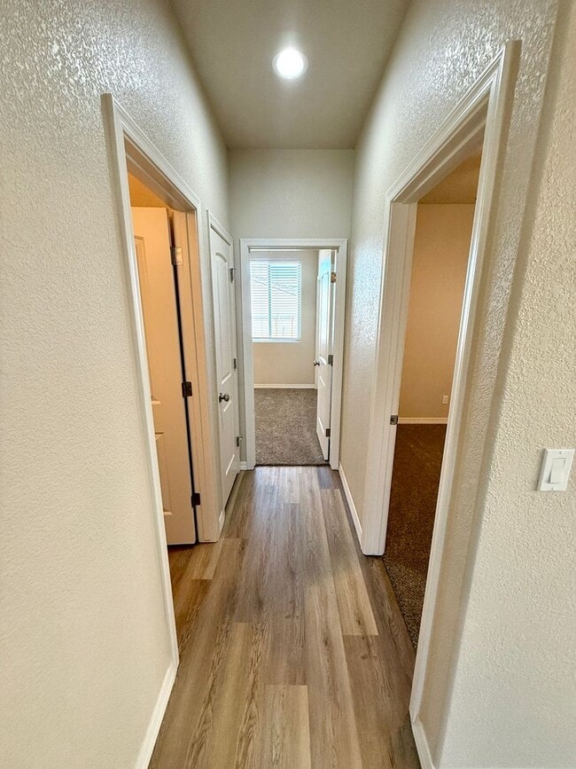 Building Photo - 3774 Meadowbrook Ln
