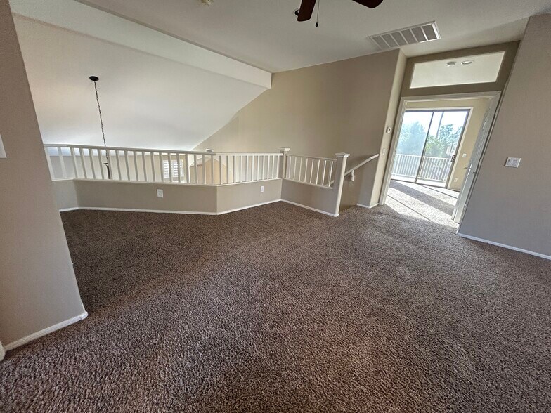 Building Photo - 5163 W Village Dr