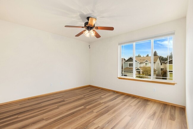 Building Photo - Well Maintained Bothell 4 Bedroom 2.5 Bath Home - Fantastic School District