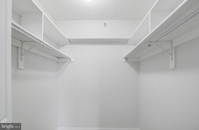 Building Photo - 3713 S George Mason Dr