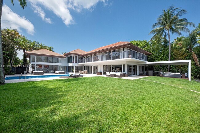 Building Photo - 201 Knollwood Dr