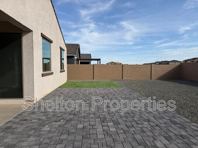 Building Photo - 7721 W Saddlehorn Rd