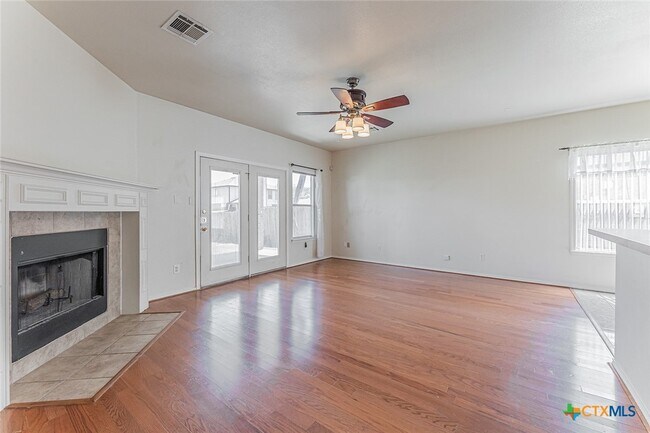 Building Photo - 514 Prospector Trl