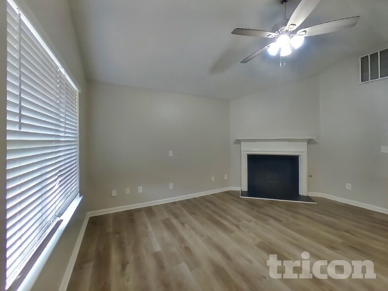 Building Photo - 135 Tillman Ct