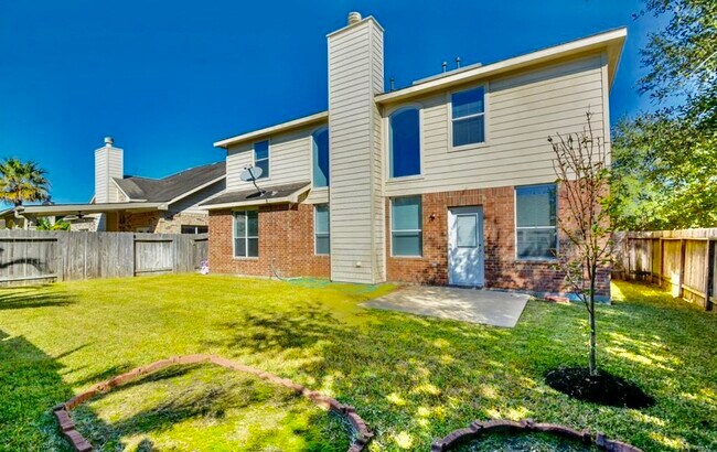 Building Photo - 21003 Garden Arbor Ln