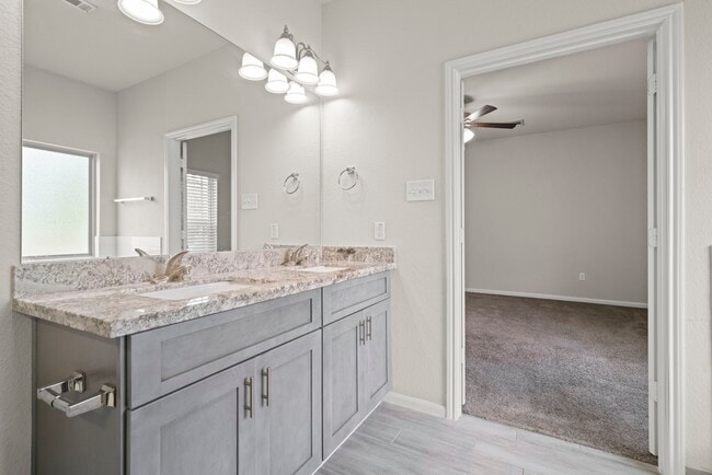 Building Photo - 4801 Wenda St