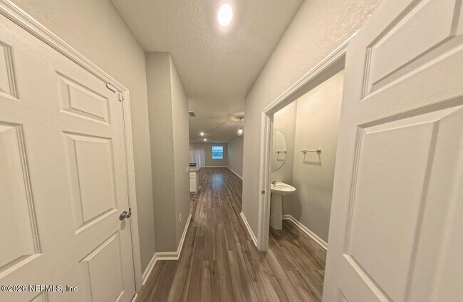 Building Photo - 148 Great Star Ct