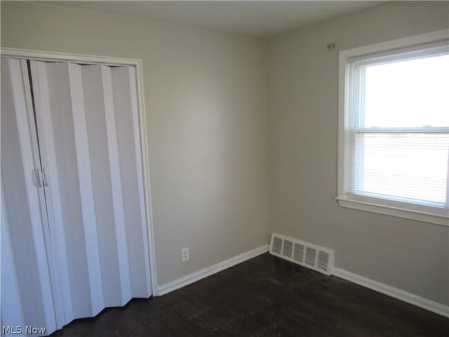 Building Photo - 4413 W 187th St