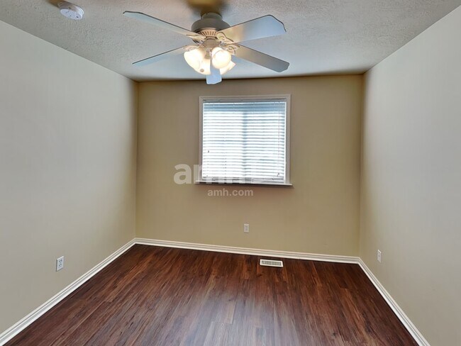 Building Photo - 2049 S Fremont Crest Ave W