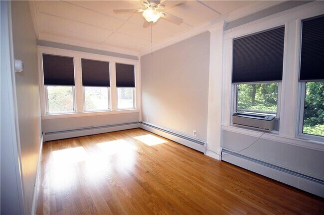 Building Photo - 391 Dulude Ave