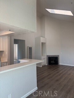 Building Photo - 604 Cherry Ave