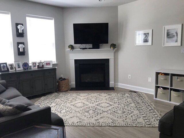 living room - 624 Heathland Trl