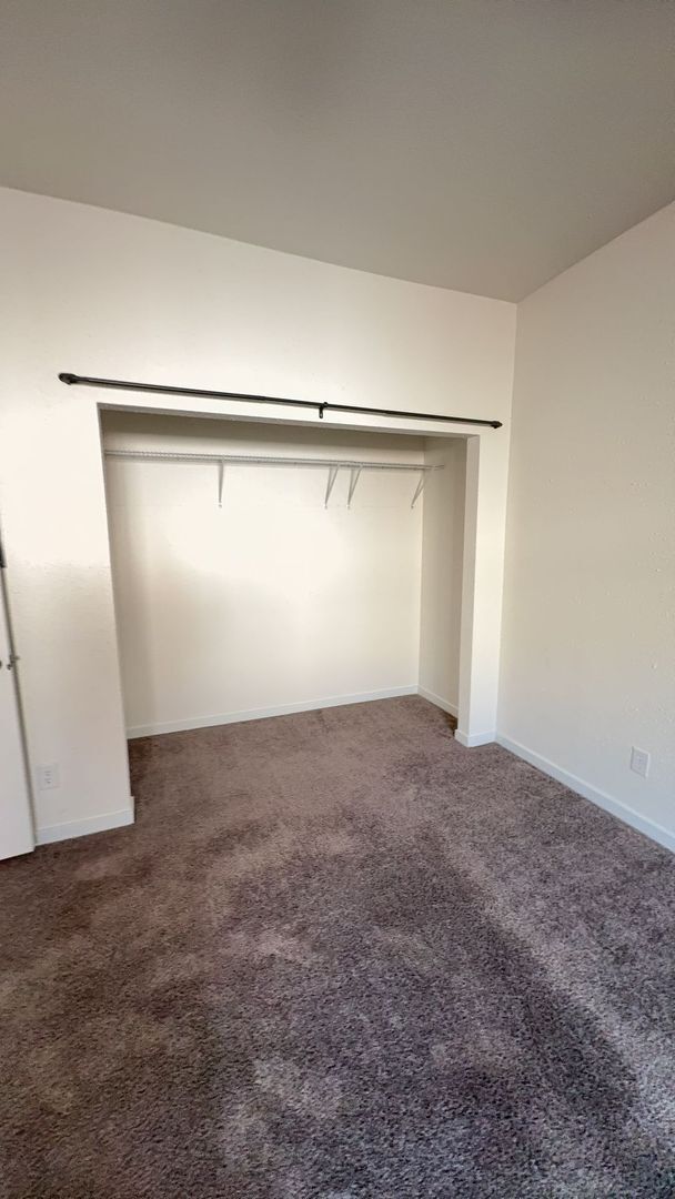 Building Photo - 13141 High Crest Rd