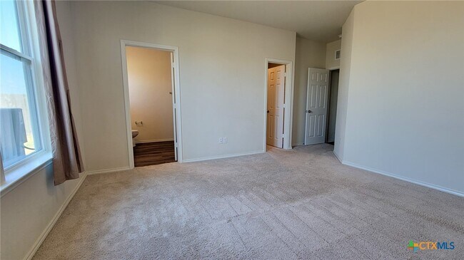 Building Photo - 412 Sand Cherry