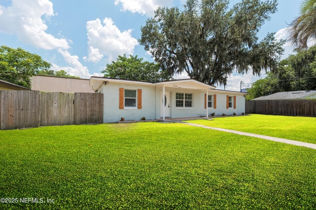 Building Photo - 12064 Aroid Ct